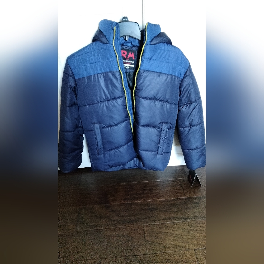 Puffer Jacket. NWT. - Picture 2 of 16